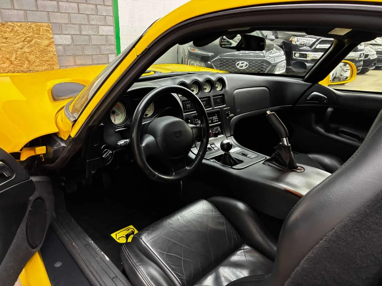 Dodge Viper * GTS * CARFAX * ОПЦИЯ ЗА ФИНАНСИРАНЕ, снимка 5 - Автомобили и джипове - 55614489