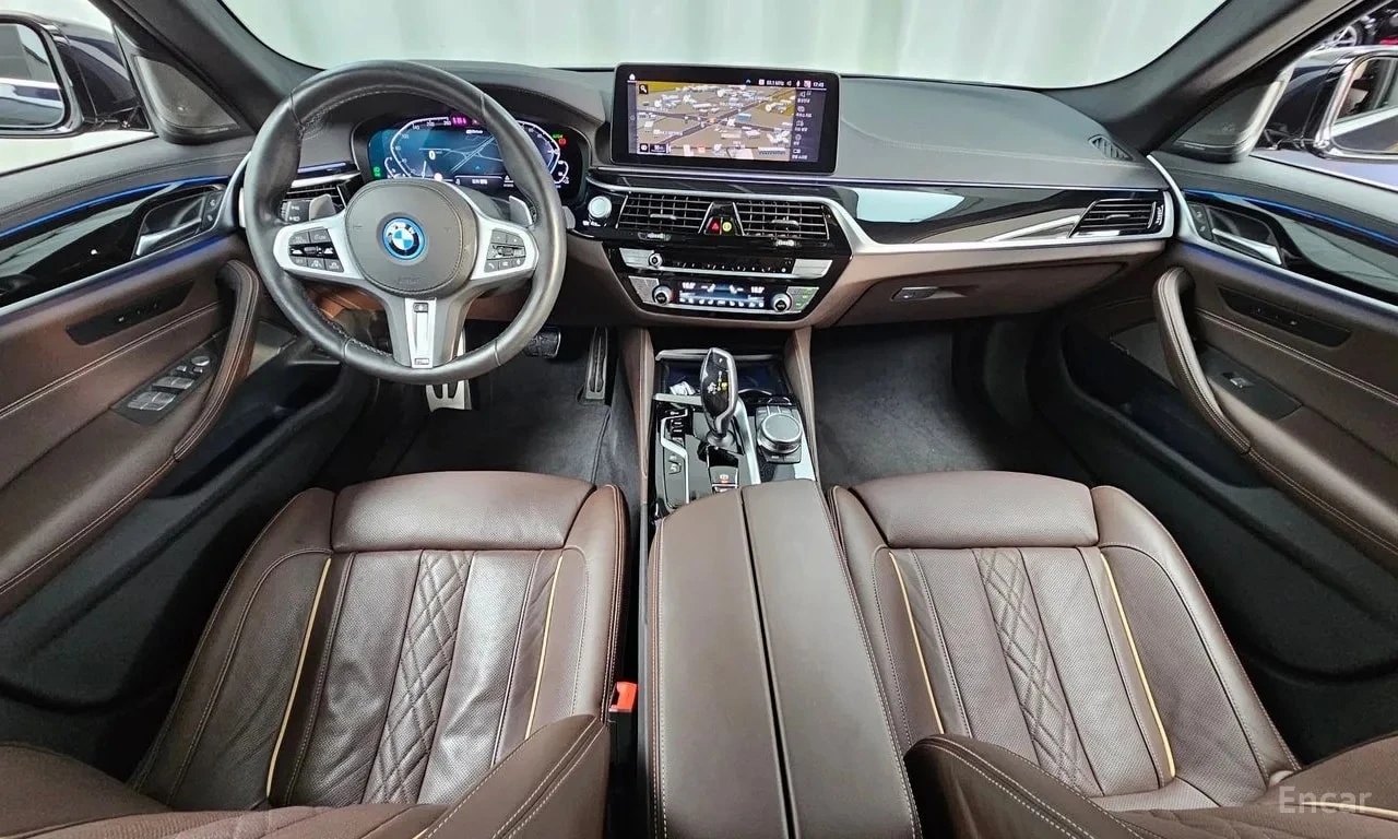 BMW 530E * M Sport* АВТОКРЕДИТ БЕЗ ПЪРВОНАЧАЛНА ВНОСКА* , снимка 7 - Автомобили и джипове - 56073514