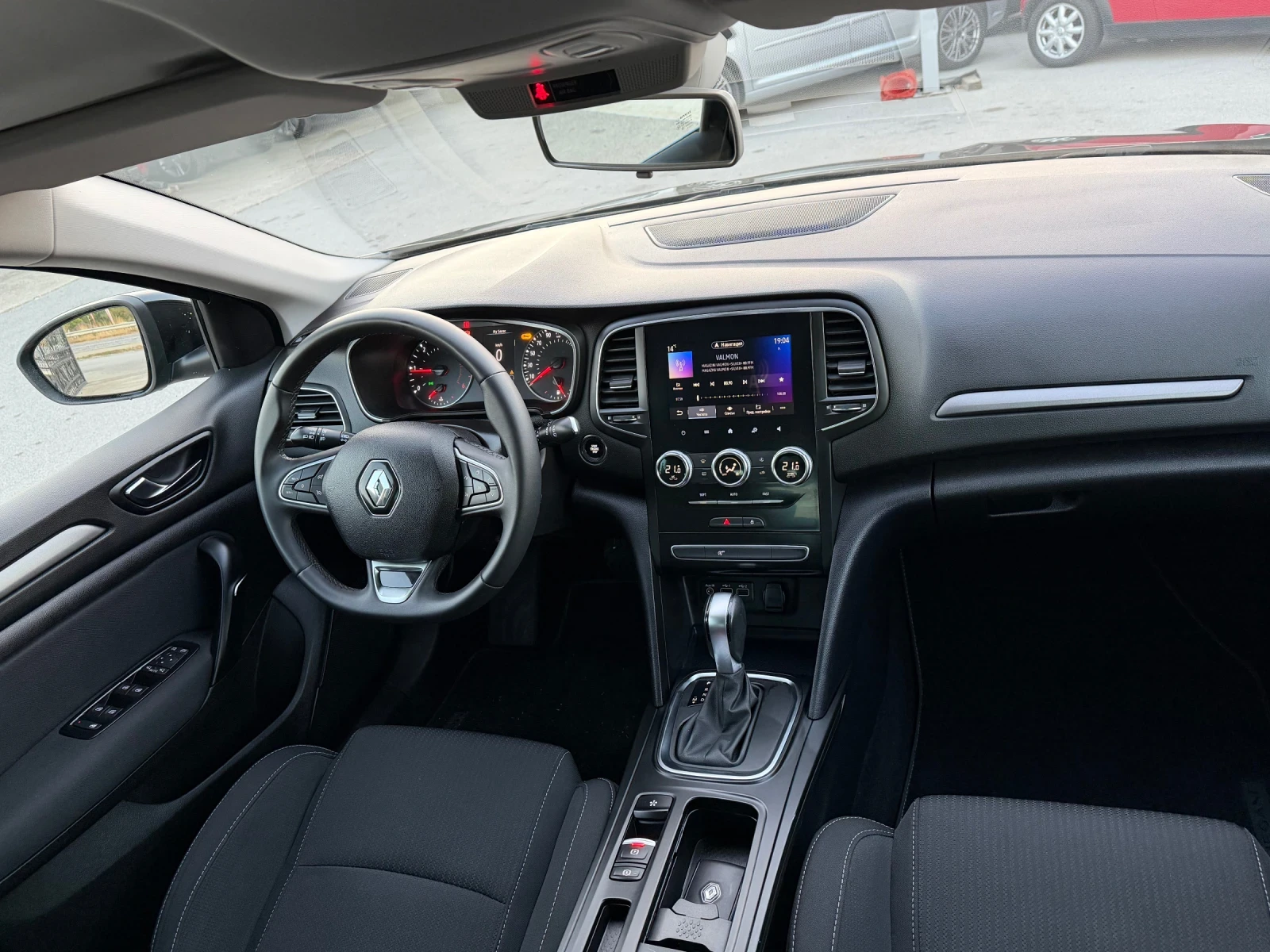 Renault Megane 1.5DCI АВТОМАТ ИТАЛИЯ, снимка 12 - Автомобили и джипове - 56278983
