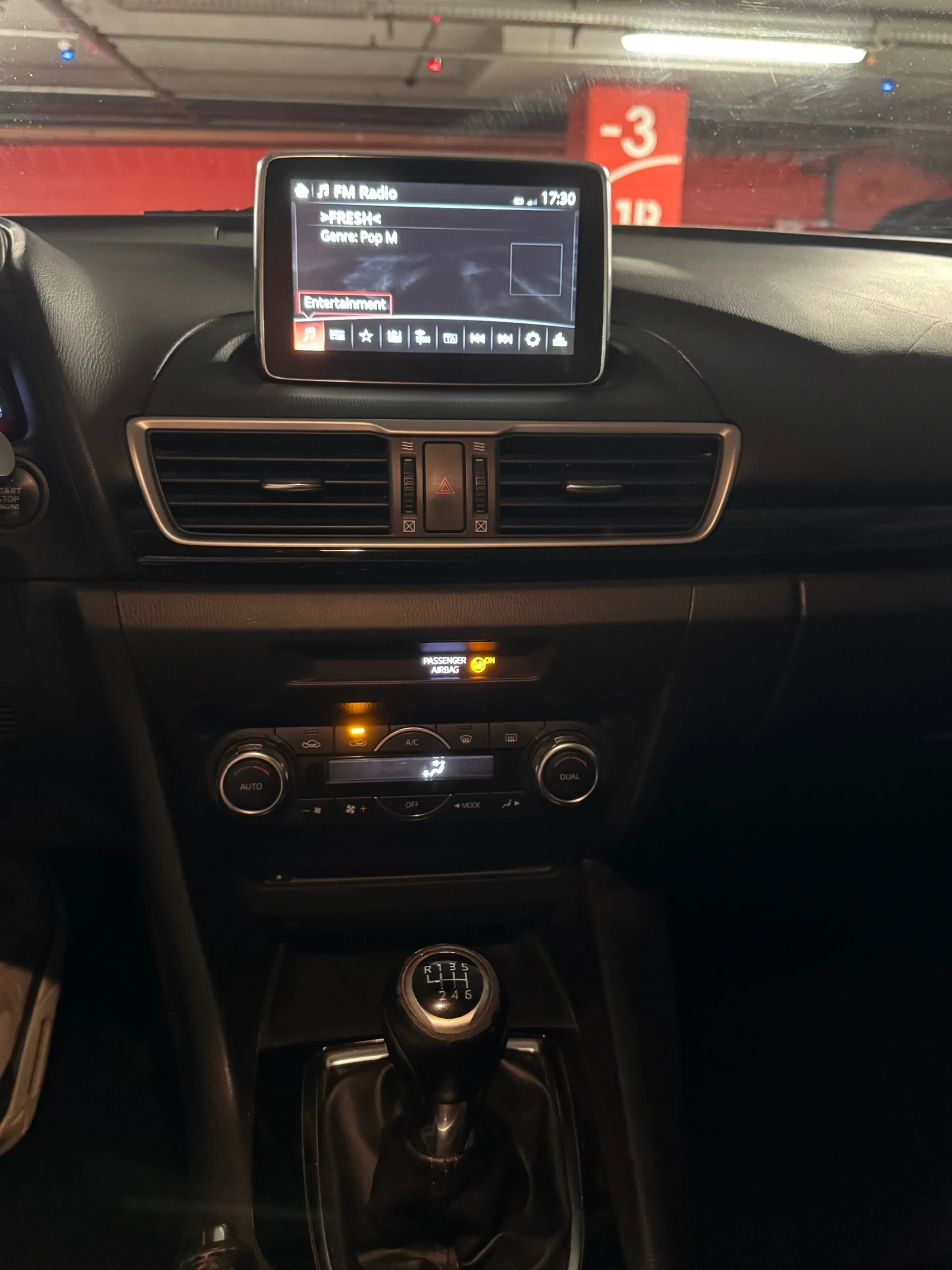 Mazda 3, снимка 11 - Автомобили и джипове - 56374817