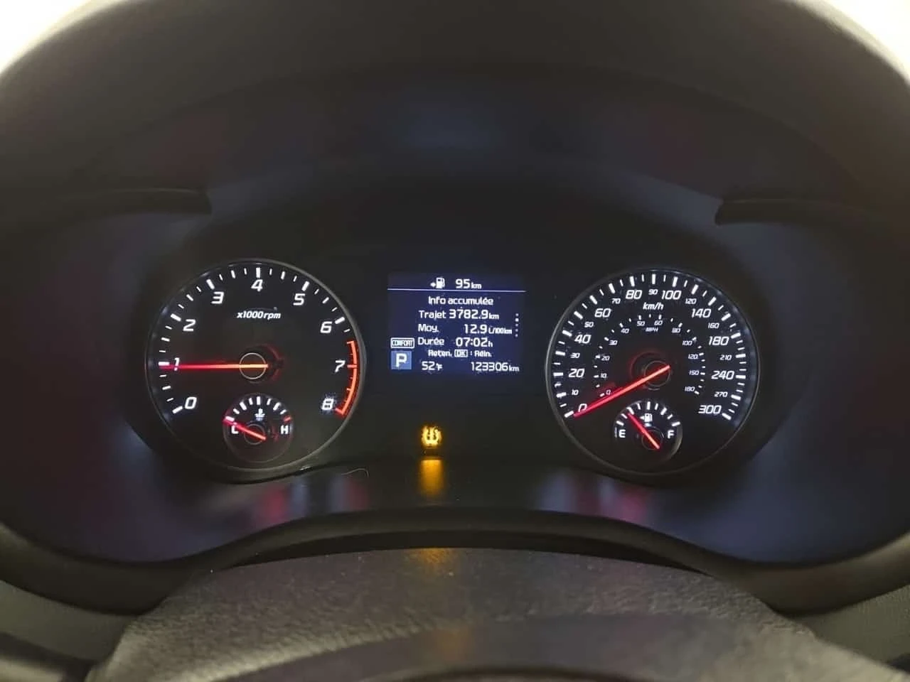 Kia Stinger  GT * CARFAX * �����* ����������� | Mobile.bg � ����������� 11