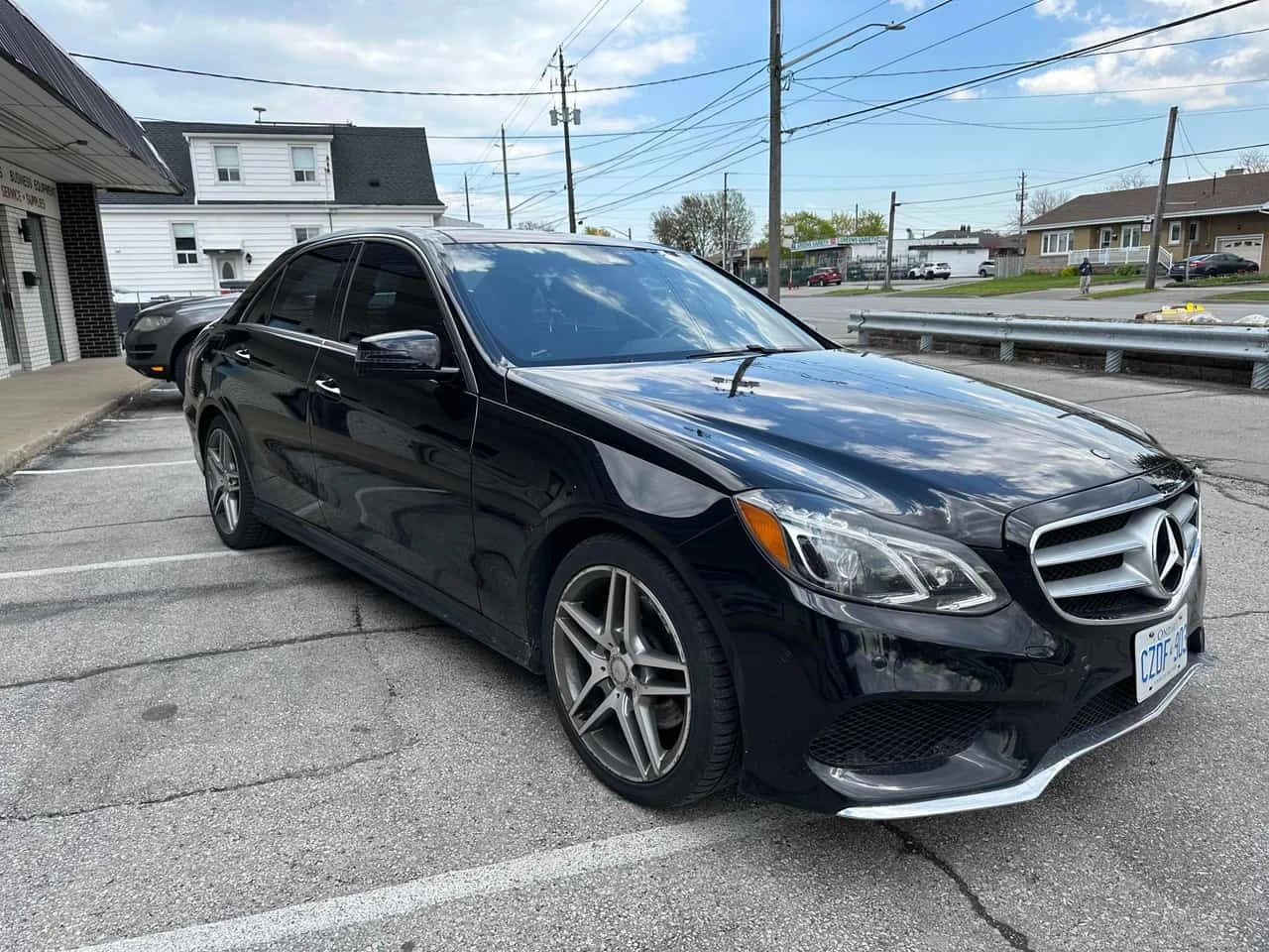 Mercedes-Benz E 400 4MATIC * AMG * CARFAX * , снимка 2 - Автомобили и джипове - 56706729