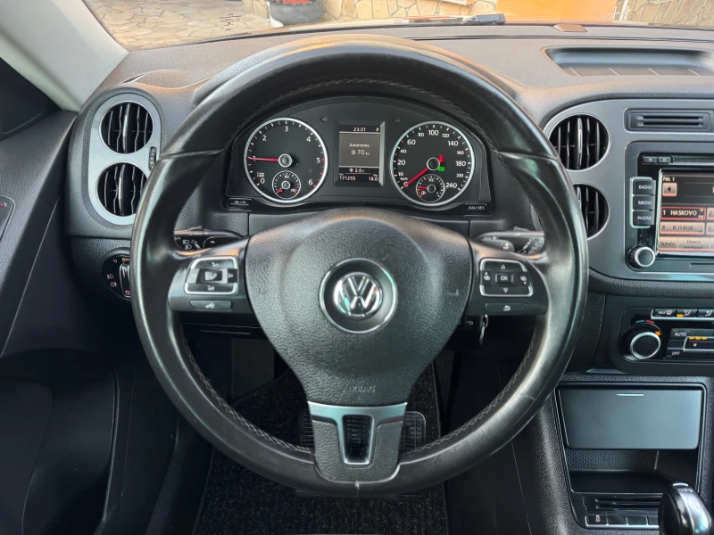 VW Tiguan 2.0TDI* NAVI* AVTOMAT* HI-LiNE* TOP* ЛИЗИНГ, снимка 6 - Автомобили и джипове - 48755343