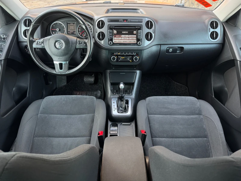 VW Tiguan 2.0TDI* NAVI* AVTOMAT* HI-LiNE* TOP* ЛИЗИНГ, снимка 13 - Автомобили и джипове - 48755343