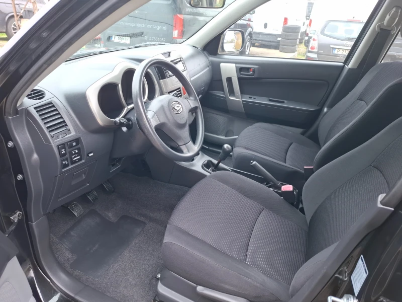 Daihatsu Terios 4х4, снимка 13 - Автомобили и джипове - 52400775