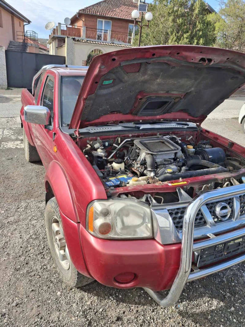 Nissan Navara 2.5D, снимка 5 - Автомобили и джипове - 52856753