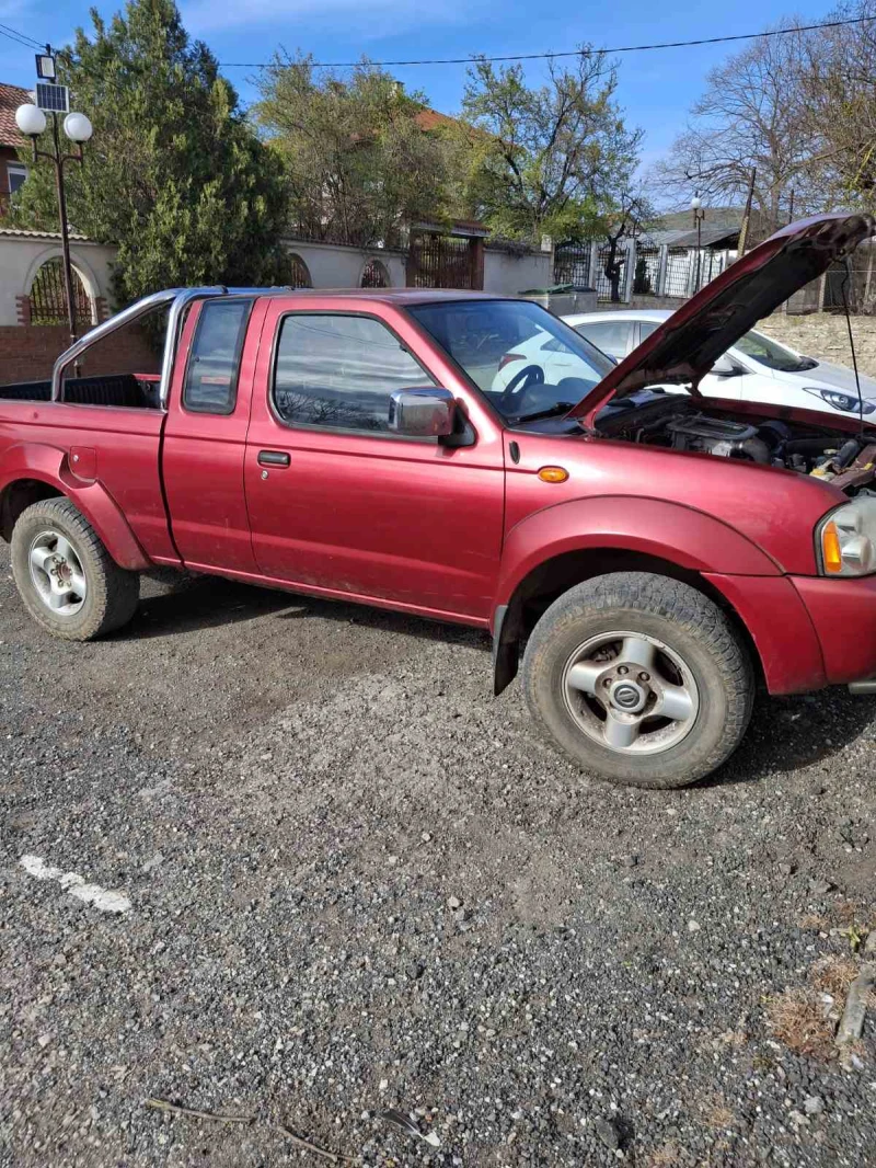Nissan Navara 2.5D, снимка 4 - Автомобили и джипове - 52856753