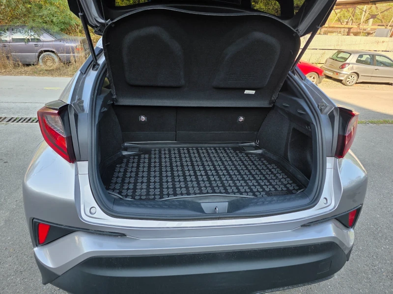 Toyota C-HR Center benzin, снимка 6 - Автомобили и джипове - 52905862