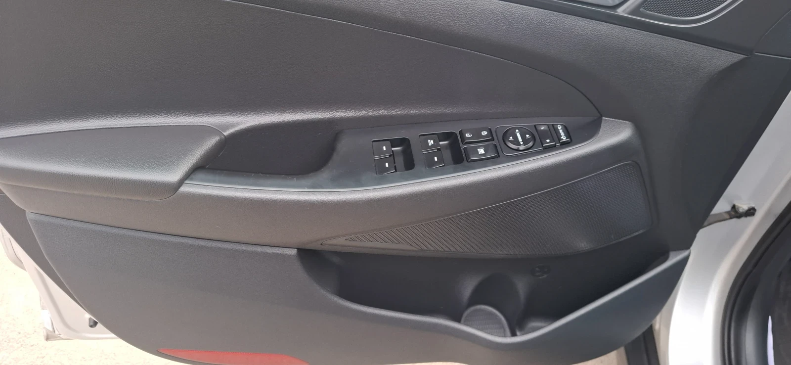 Hyundai Tucson 2.0Led Xenon Navi 4x4 Automat  186 | Mobile.bg   16