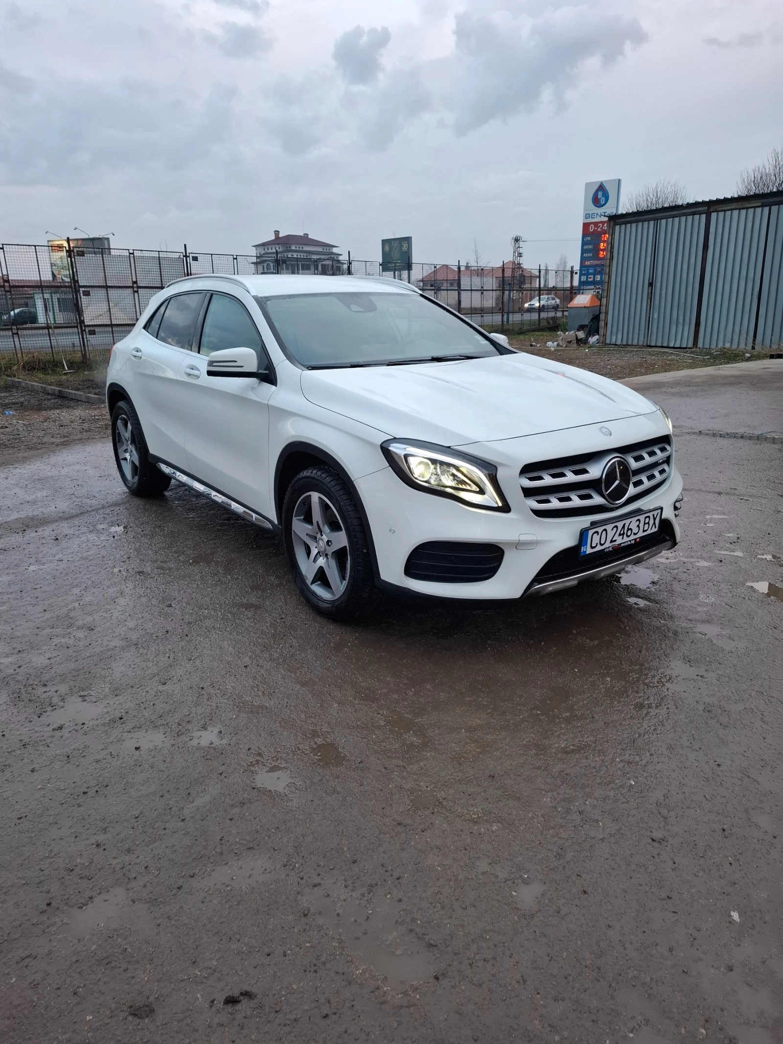 Mercedes-Benz GLA 220 FACELIFT AMGLine 4х4 - изображение 4