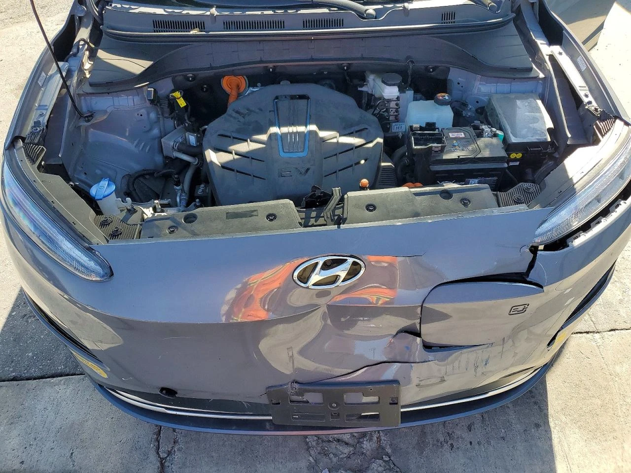Hyundai Kona Electric Limited FWD, снимка 11 - Автомобили и джипове - 54558057