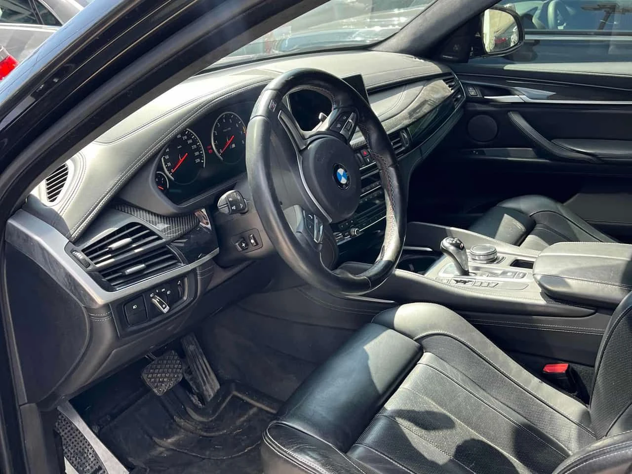 BMW X6 | HARMAN KARDON | HUD | ОБДУХВАНЕ | + ГУМИ ДЖАНТИ , снимка 5 - Автомобили и джипове - 54974591