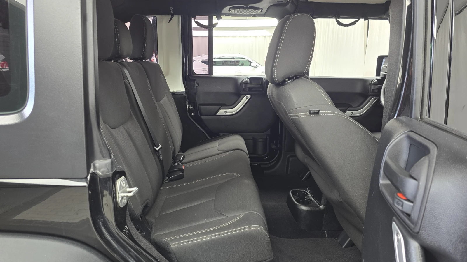 Jeep Wrangler 3.6* ������ ���� | Mobile.bg � ����������� 11