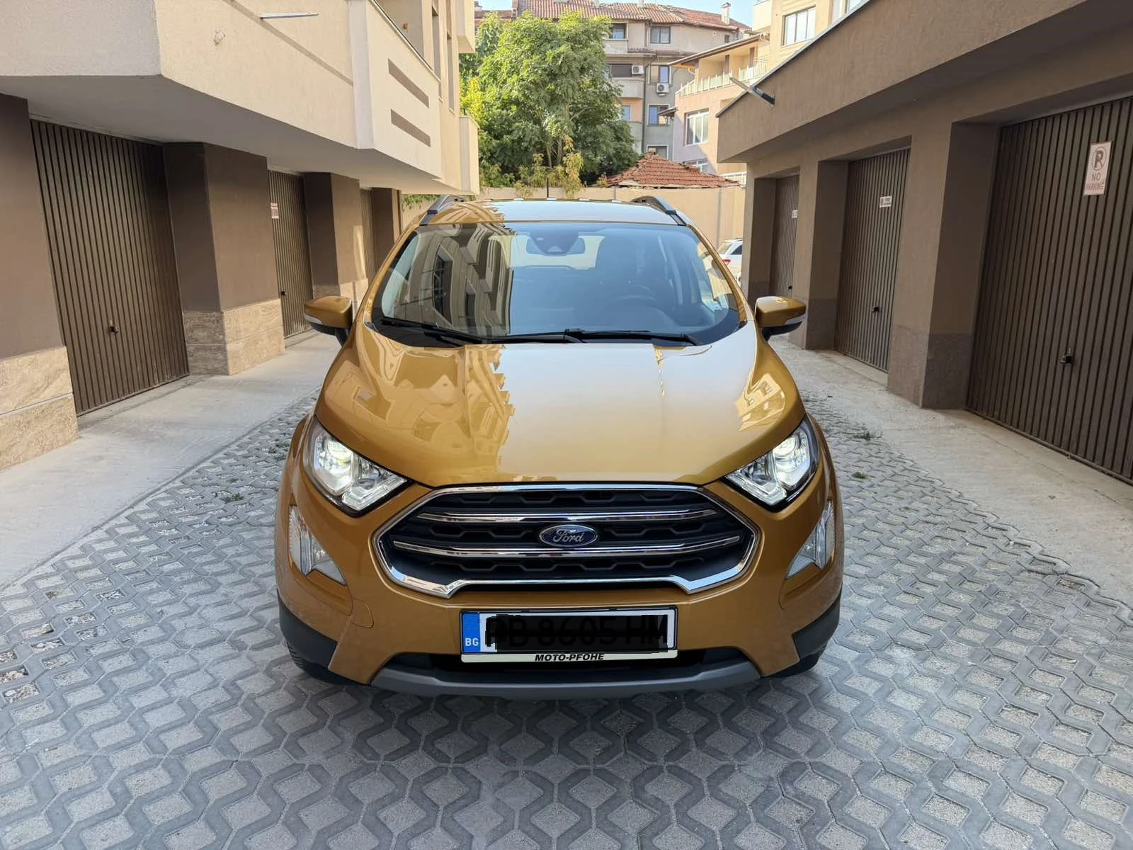 Ford EcoSport 1.0 Ecoboost Titanium, снимка 2 - Автомобили и джипове - 56165989