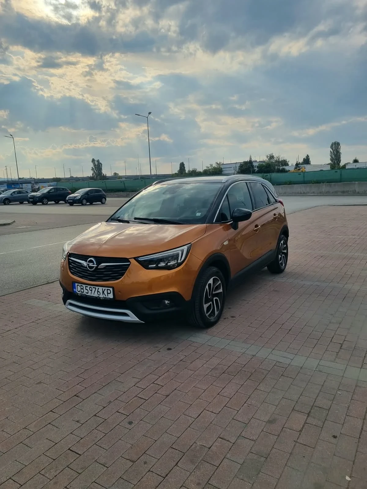 Opel Crossland X, снимка 4 - Автомобили и джипове - 56182267