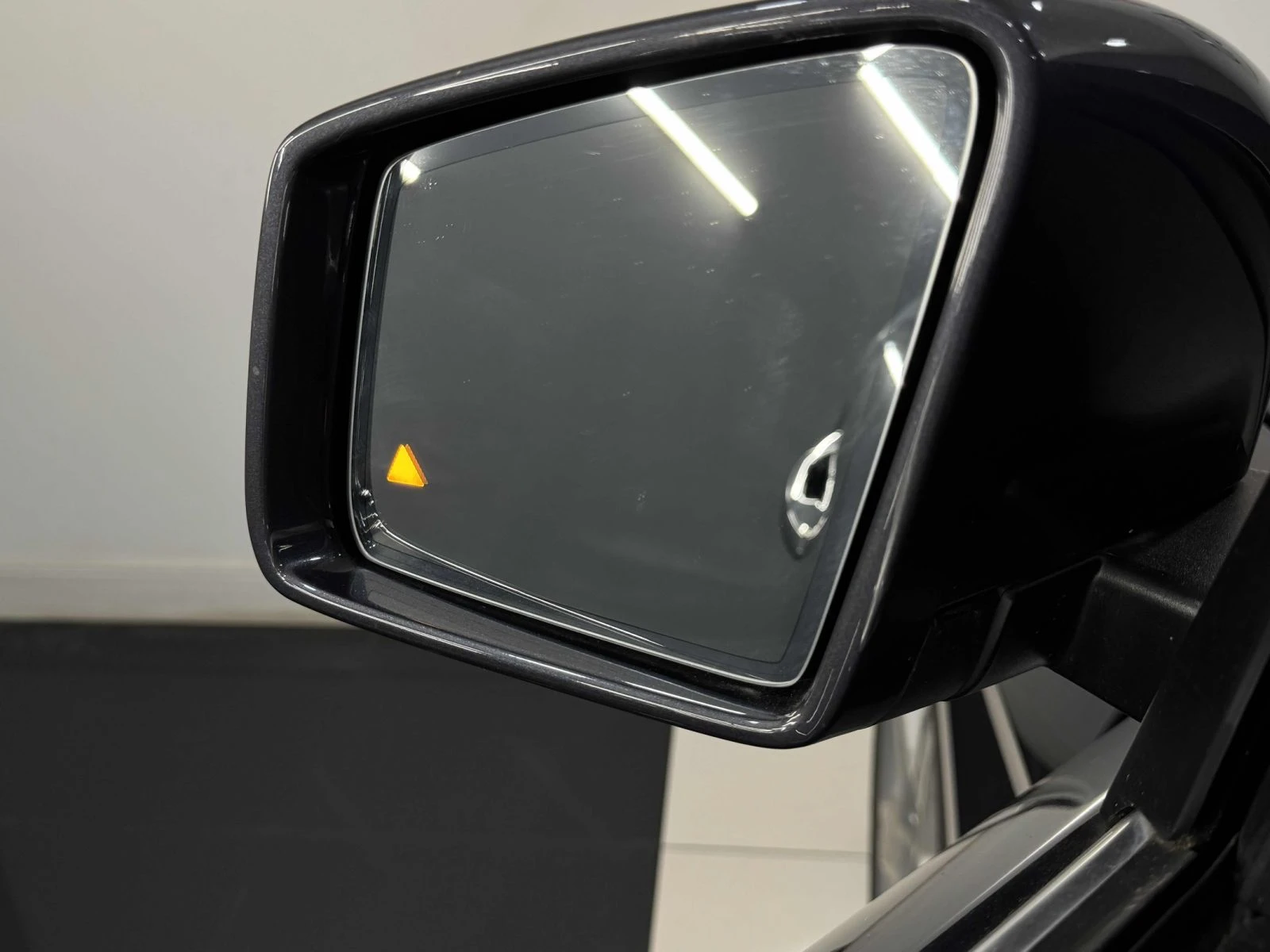Mercedes-Benz ML 350 AMG-pkg* 360View* Harman/Kardon* Keyless* Пано* По, снимка 11 - Автомобили и джипове - 56186712