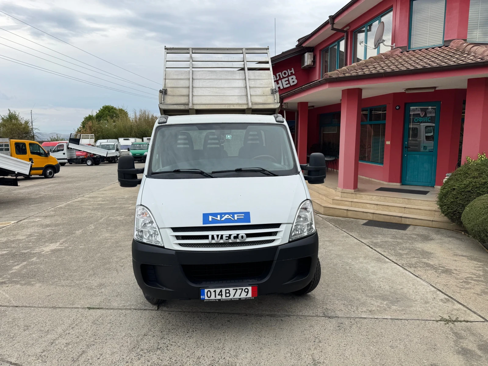Iveco Daily 35C12* 2.3HPI* Климатик* Тристранен самосвал - изображение 2