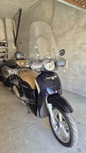 Aprilia Scarabeo 200ie, снимка 1