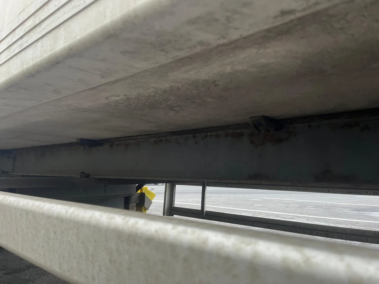 Полуремарке Други Lamberet carrier 1300, снимка 8 - Ремаркета - 54158843