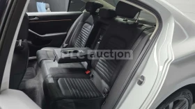 VW Passat 2.0TDI R-LINE PRESTIGE! PANO/HEAD-UP/CAM, снимка 12