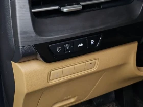 Kia Carnival Diesel 9-Seater Prestige, снимка 17