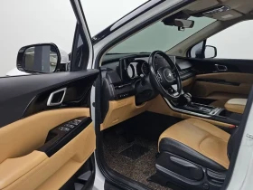 Kia Carnival Diesel 9-Seater Prestige, снимка 10