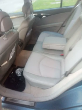 Mercedes-Benz E 320 Авангард, снимка 12