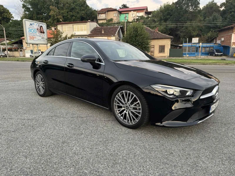 Mercedes-Benz CLA 180, снимка 9 - Автомобили и джипове - 47856524