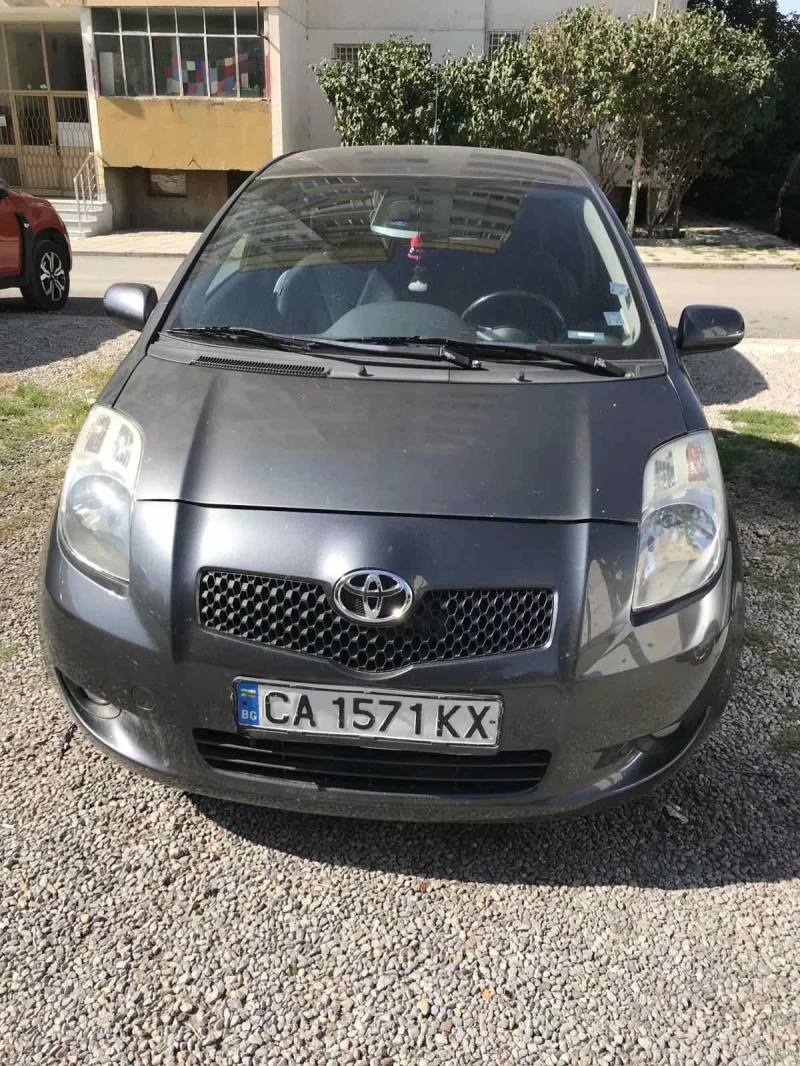 Toyota Yaris 1.3, снимка 1 - Автомобили и джипове - 47610336