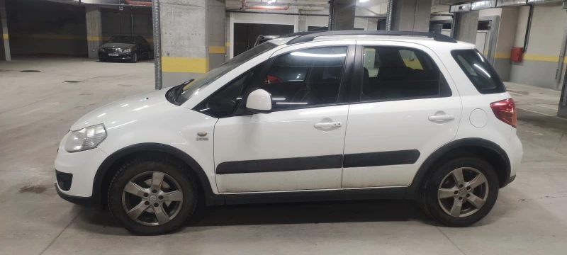 Suzuki SX4, снимка 2 - Автомобили и джипове - 49210923