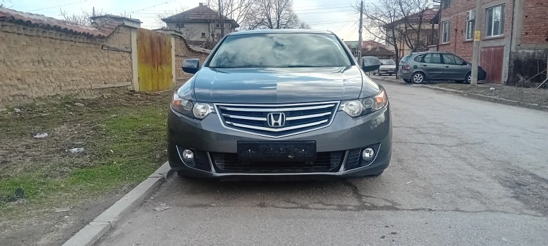 Honda Accord 2.0 I v-tec, снимка 7 - Автомобили и джипове - 49252526