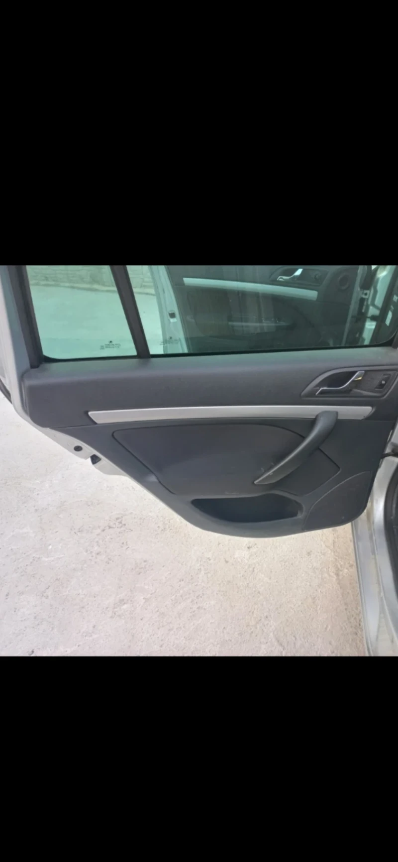 Skoda Octavia 1.6TDI 4X4, снимка 8 - Автомобили и джипове - 53010245