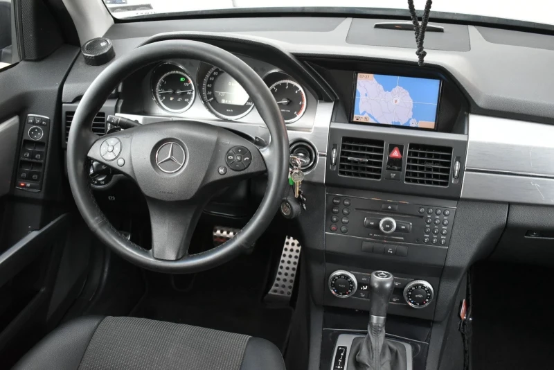 Mercedes-Benz GLK 2.2 CDI 7G, снимка 9 - Автомобили и джипове - 51630835