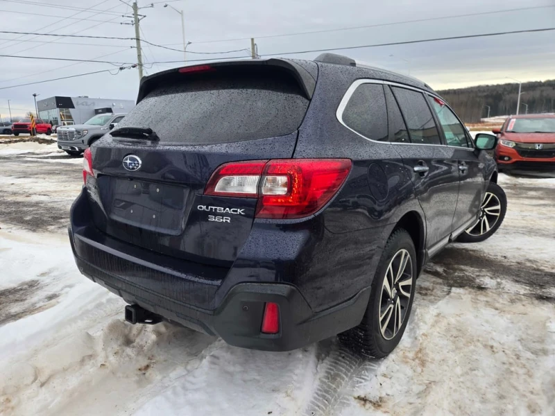 Subaru Outback * Premier * CARFAX * БЕЗ ПЪРВОНАЧАЛНА ВНОСКА, снимка 2 - Автомобили и джипове - 52910558