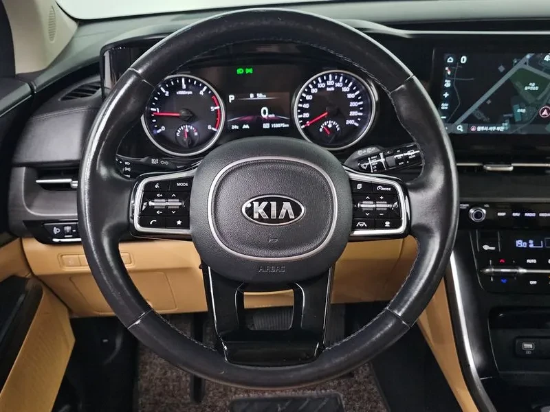 Kia Carnival Diesel 9-Seater Prestige, снимка 13 - Автомобили и джипове - 56117728