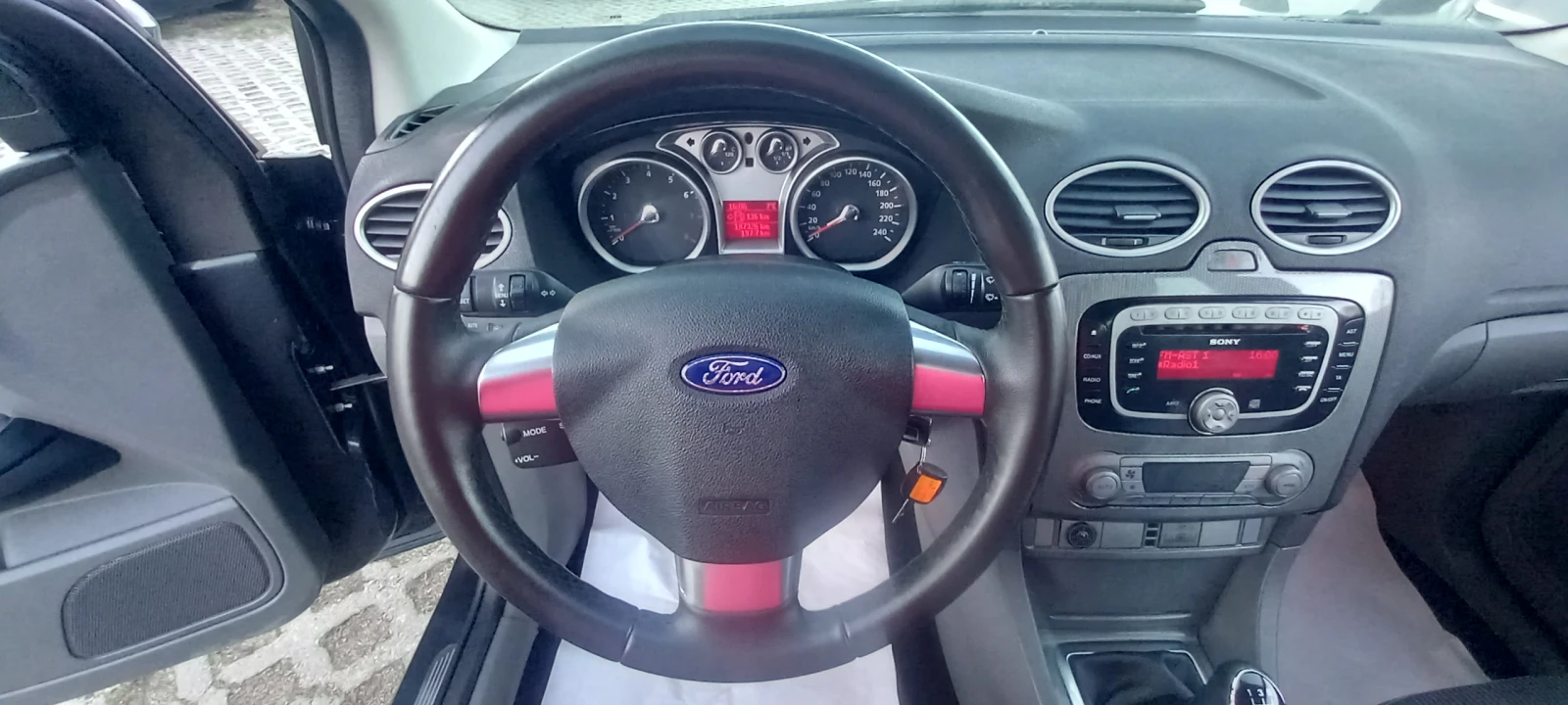 Ford Focus ГАЗ 2.0i ИЗКЛЮЧИТЕЛЕН СЕРВИ КНИЖКА УНИКАТ ОБСЛУЖЕН - изображение 10