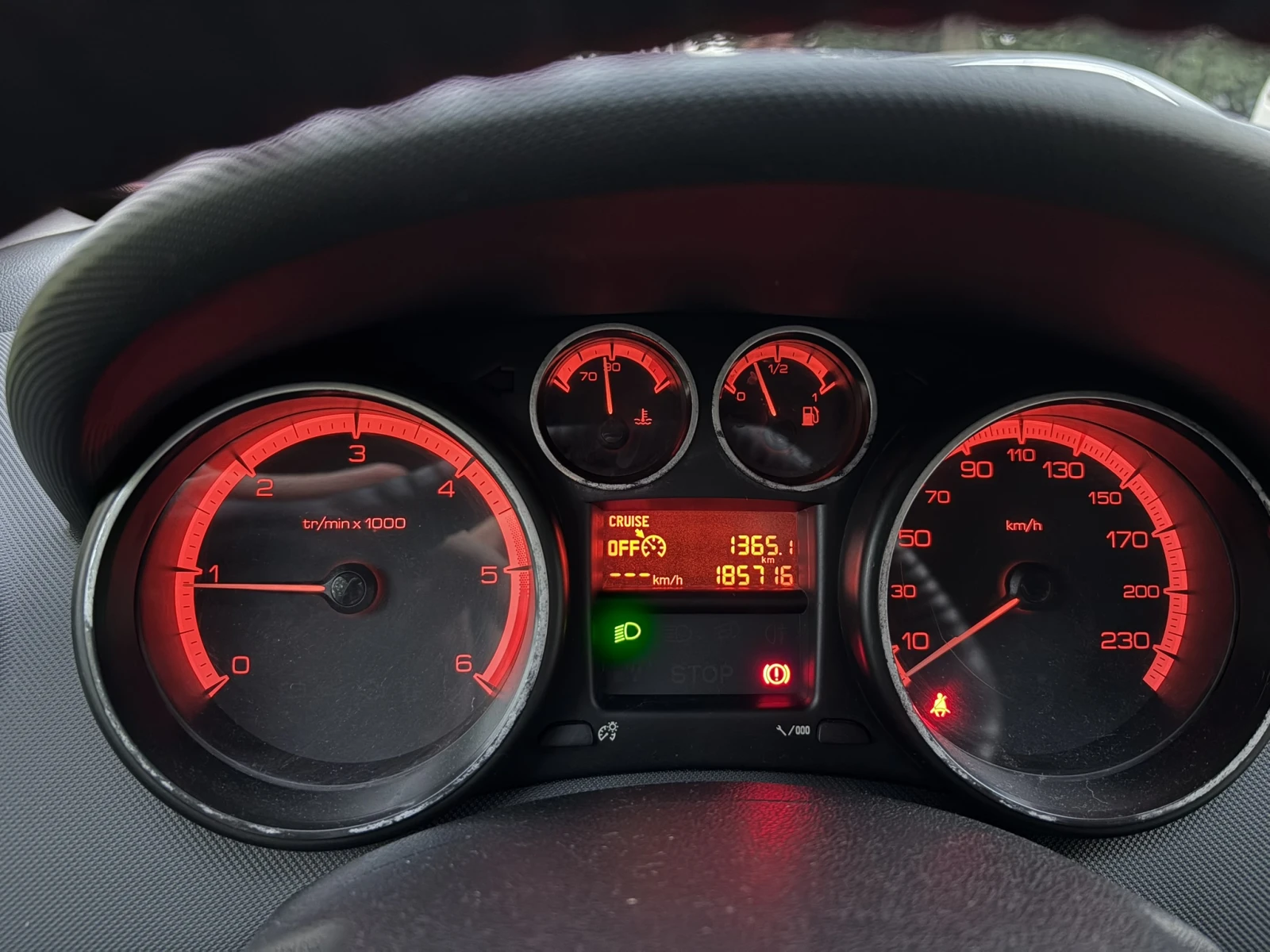 Peugeot 308 1.6 HDI | Mobile.bg � ����������� 10