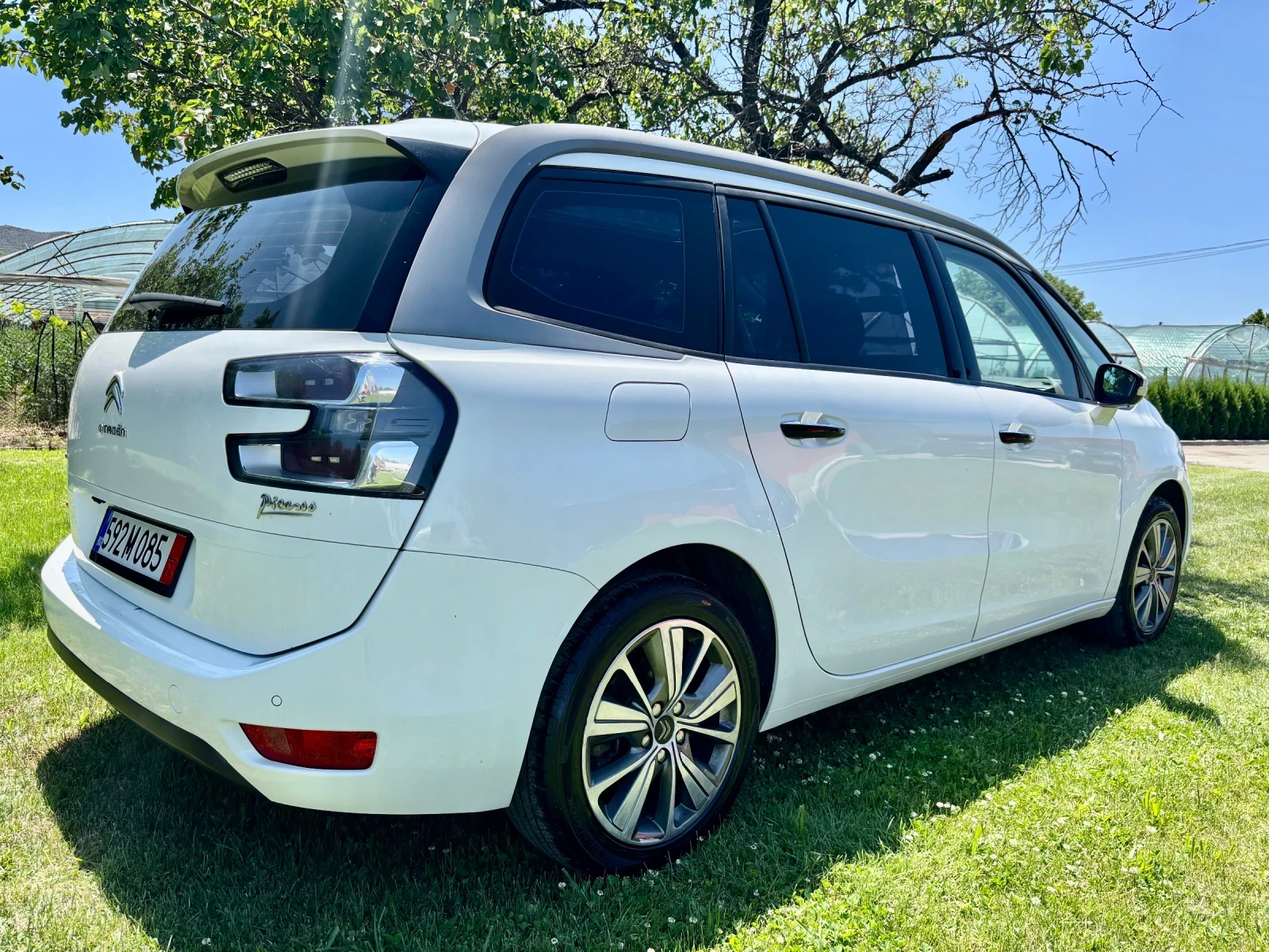 Citroen Grand C4 Picasso 1.6 - изображение 3
