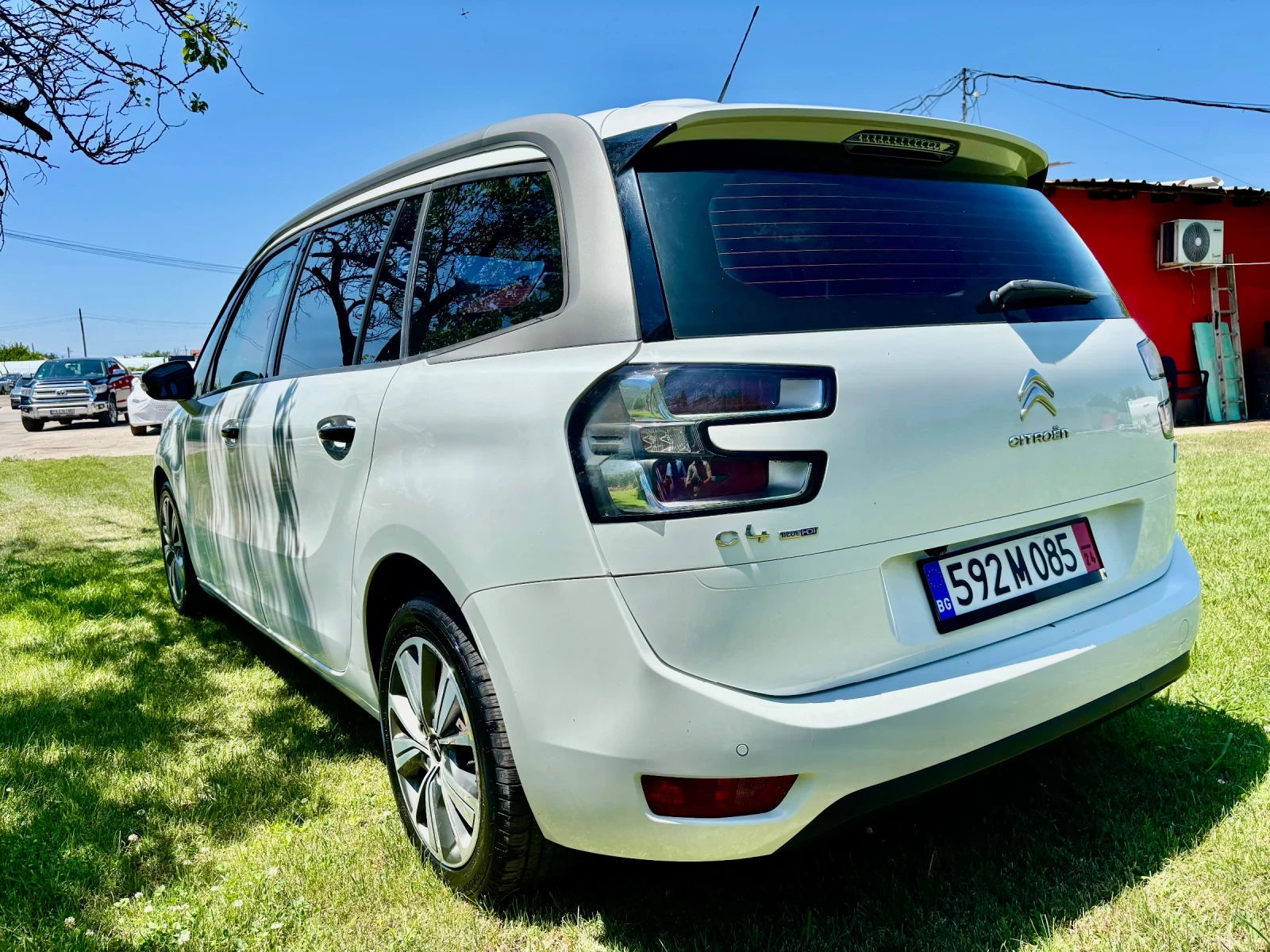 Citroen Grand C4 Picasso 1.6 - изображение 5