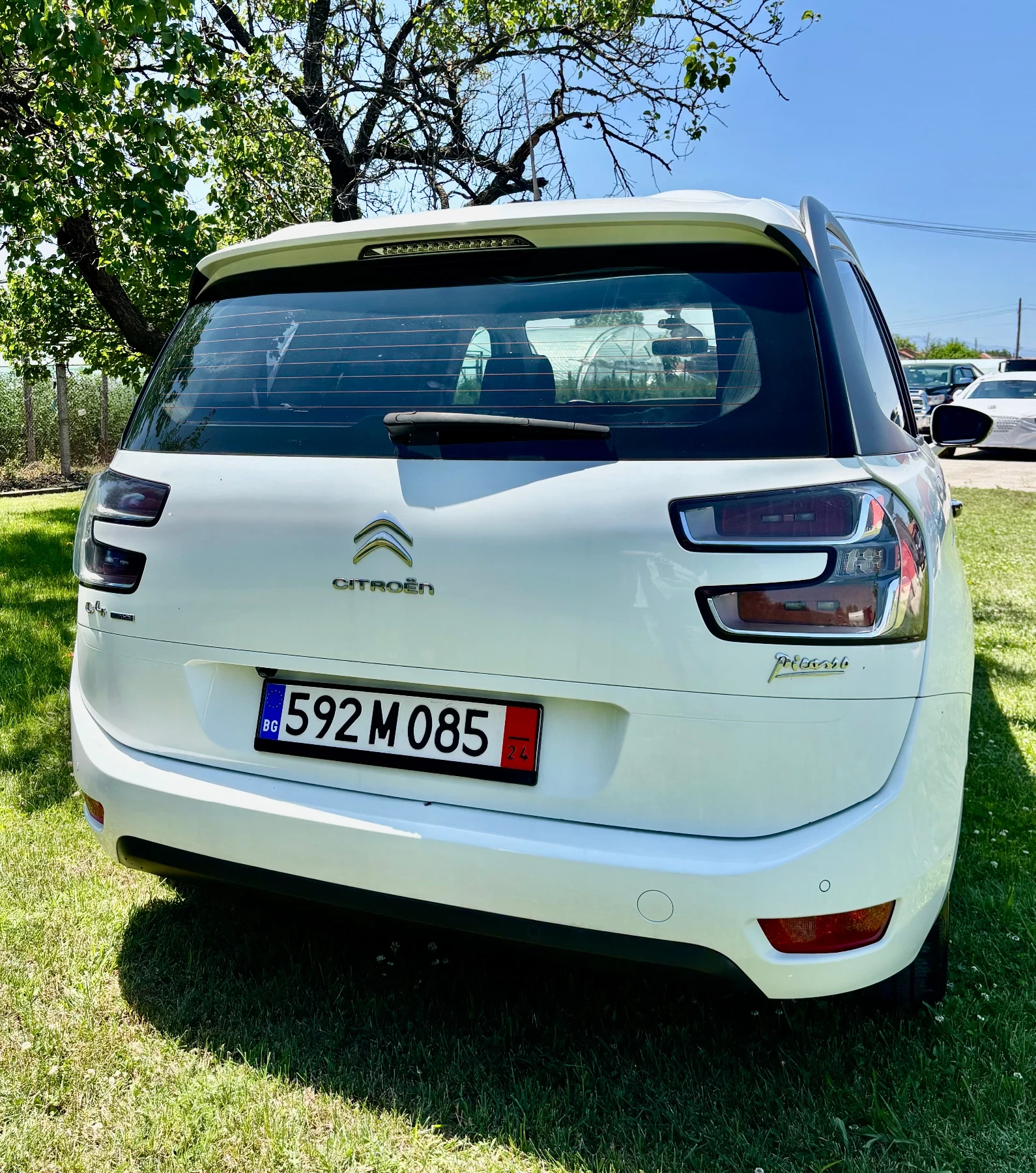 Citroen Grand C4 Picasso 1.6 - изображение 4