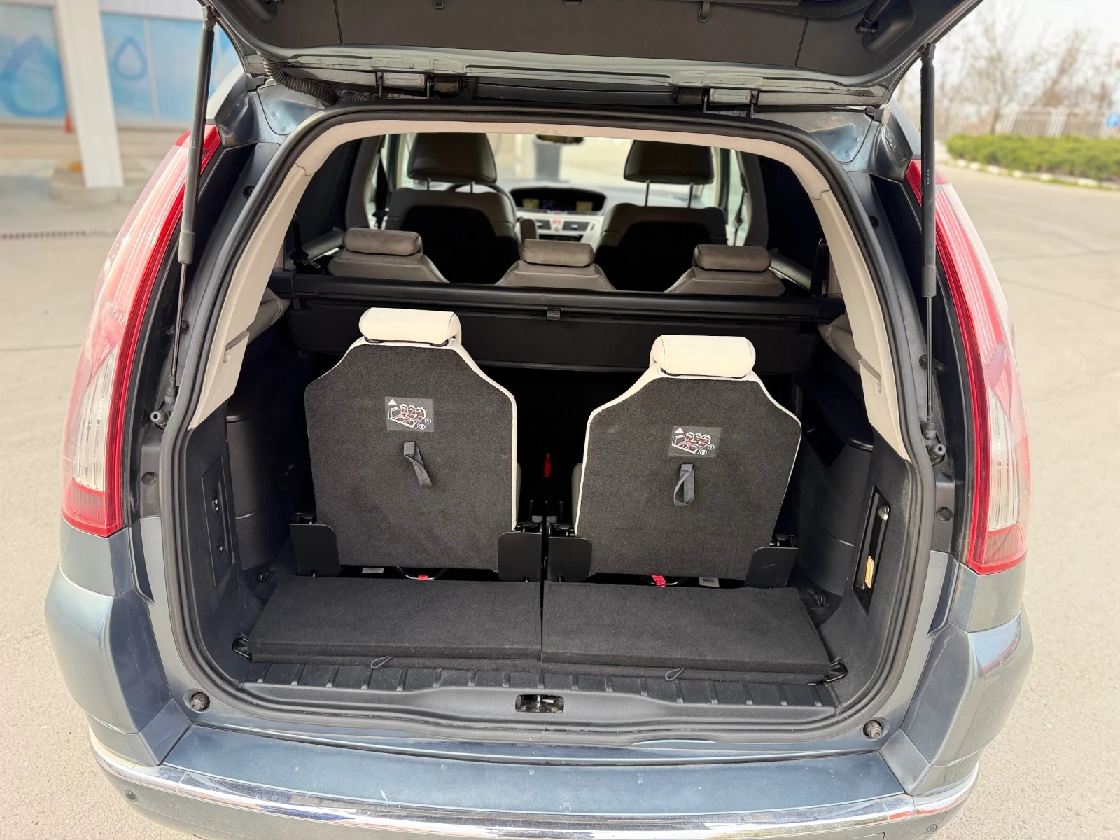 Citroen Grand C4 Picasso Exclusive 2.0 150Кс, снимка 9 - Автомобили и джипове - 53916824