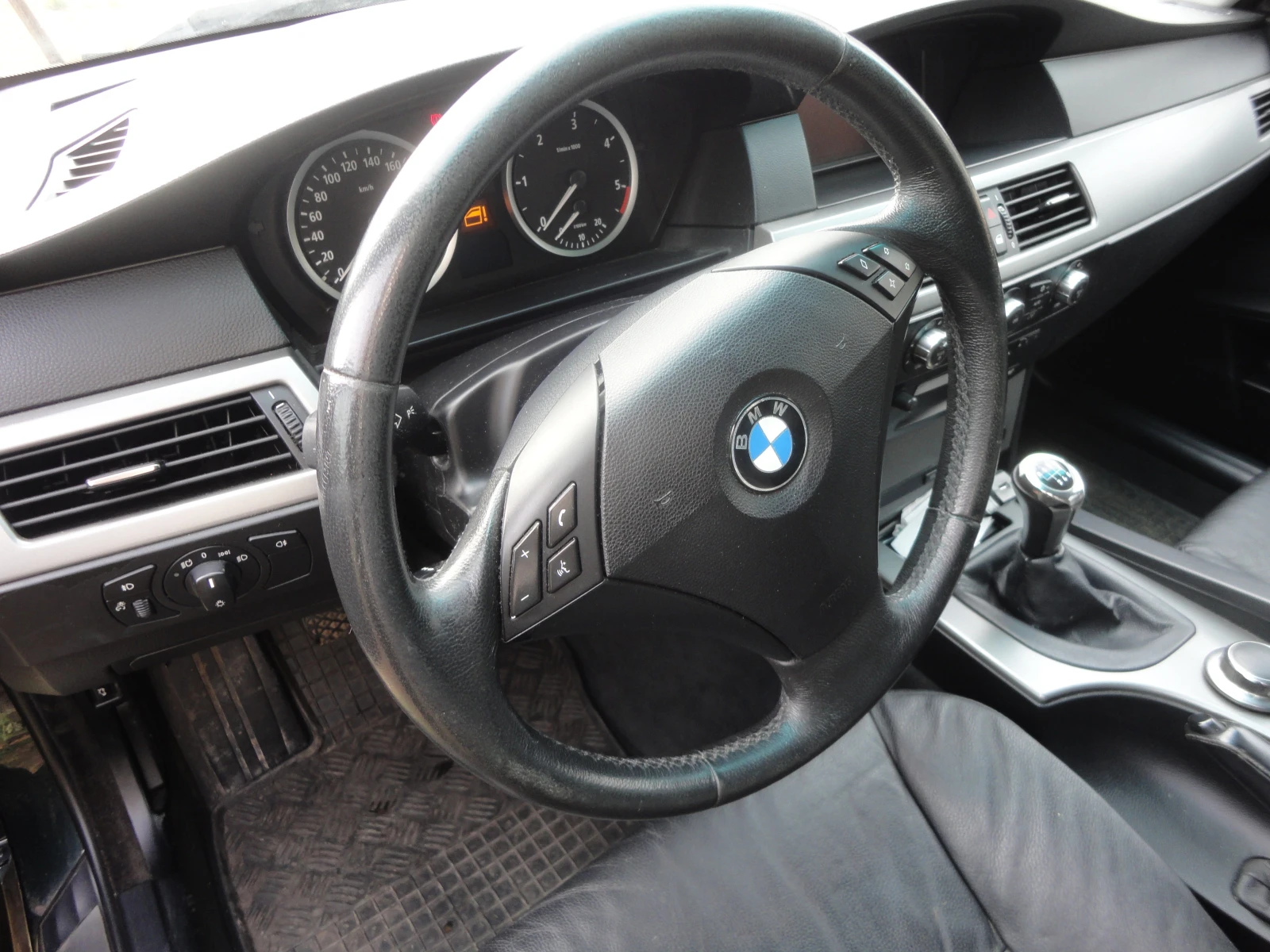 BMW 525 E61, снимка 9 - Автомобили и джипове - 53974723