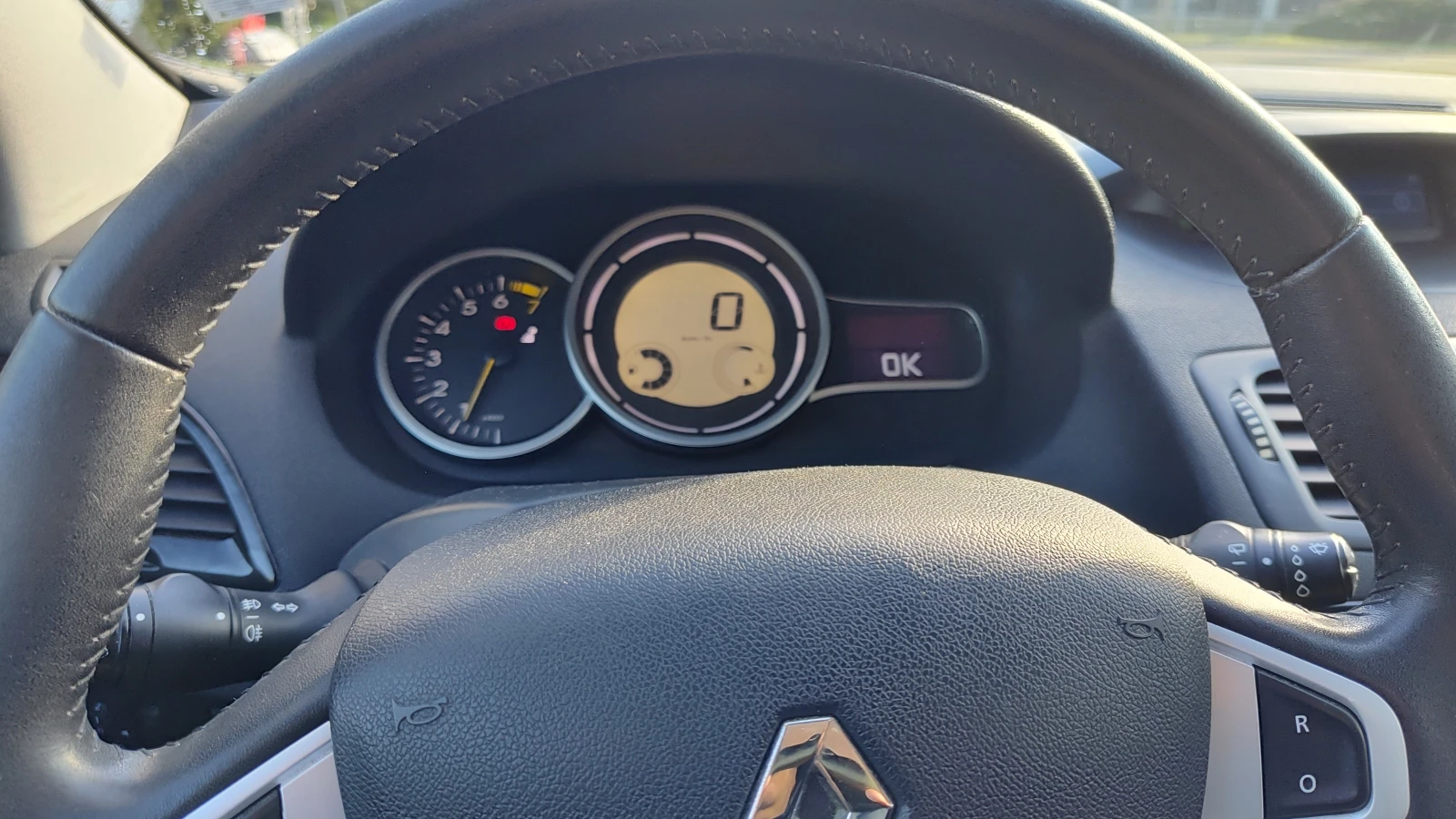 Renault Megane, снимка 12 - Автомобили и джипове - 54097015