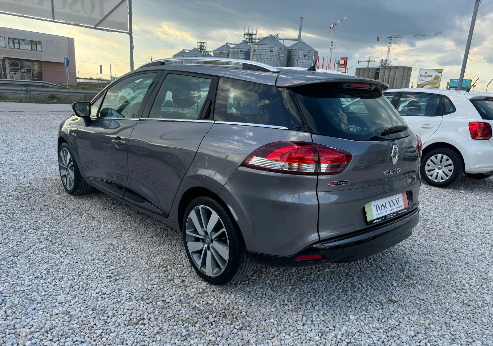 Renault Clio Sporter * 1.5dci * 90k.c.* Навигация* Камера* Лизи, снимка 3 - Автомобили и джипове - 54239031