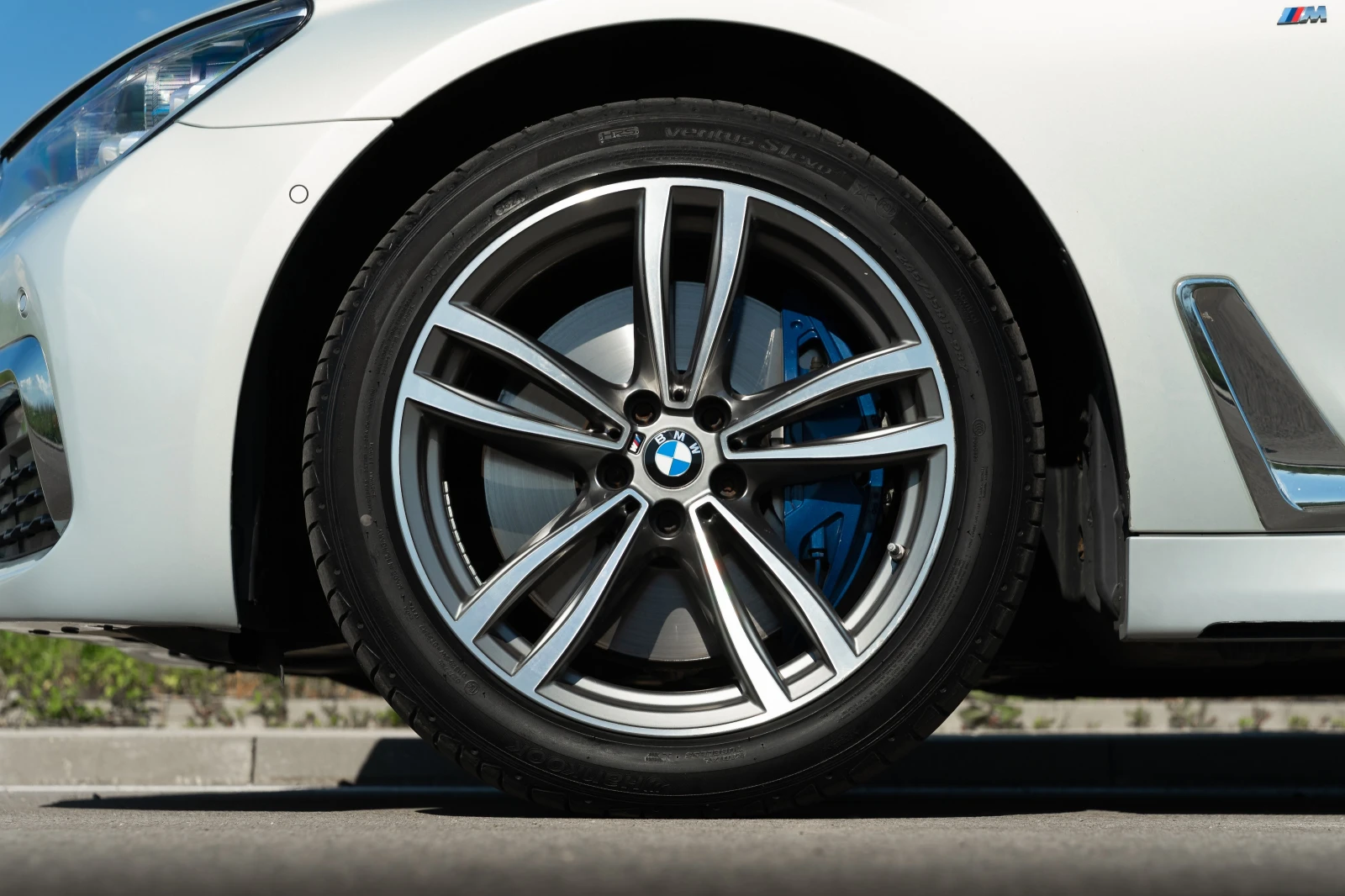 BMW 740 xDrive M Sport | Laser Lights | Night Vision | , снимка 8 - Автомобили и джипове - 54797827
