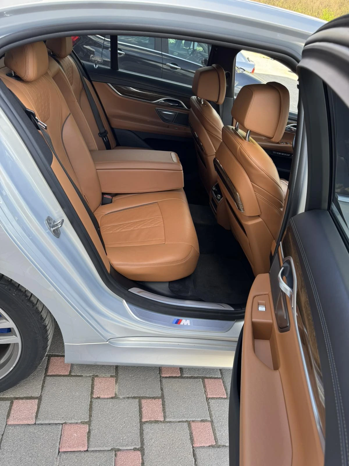 BMW 740 M, Xdrive, снимка 9 - Автомобили и джипове - 54417079