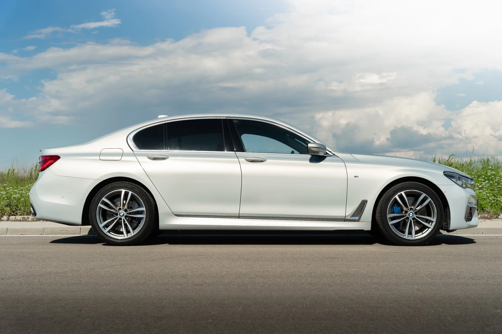 BMW 740 xDrive M Sport | Laser Lights | Night Vision | , снимка 6 - Автомобили и джипове - 54797827