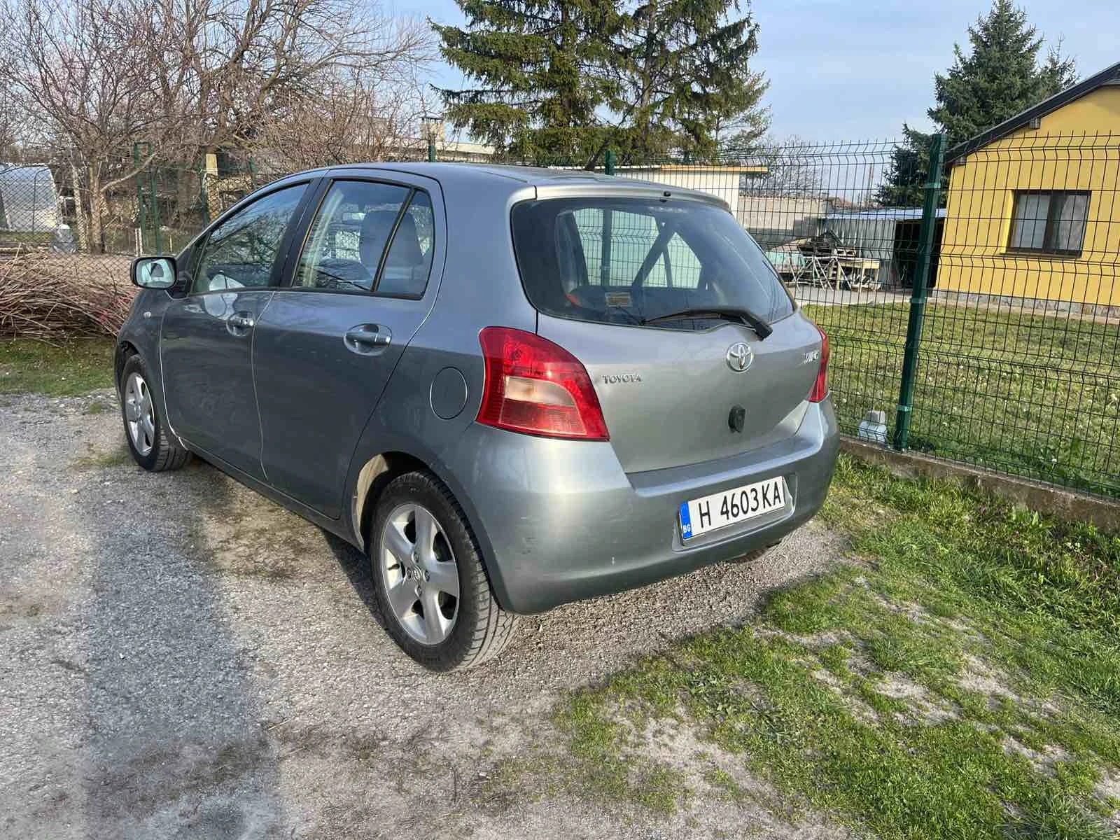Toyota Yaris 1.4 D4D 90кс, снимка 4 - Автомобили и джипове - 54511456