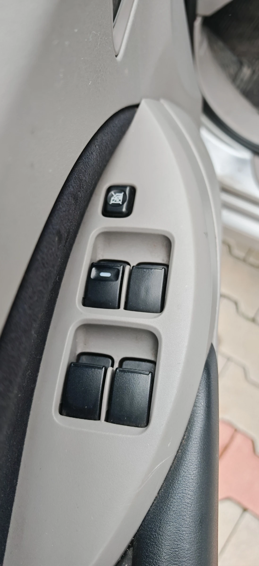 Mitsubishi Grandis 2.0 TDI, снимка 10 - Автомобили и джипове - 54591481