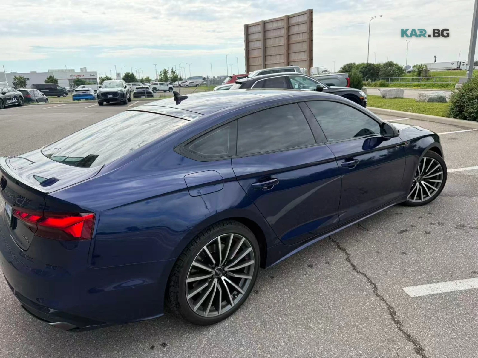 Audi A5 QUATTRO PROGRESSIV Автокредит Цена до България, снимка 3 - Автомобили и джипове - 54947621